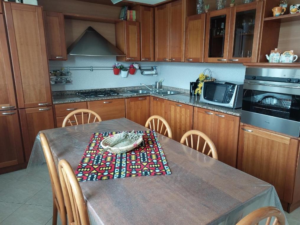Apartmán Casa T.U.A. Sale Marasino Exteriér fotografie